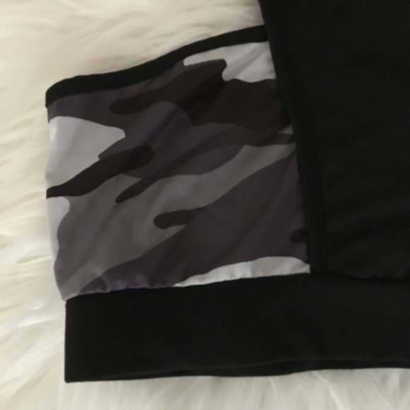 High Neck Camo Sports Bra - Picture 2 of 5